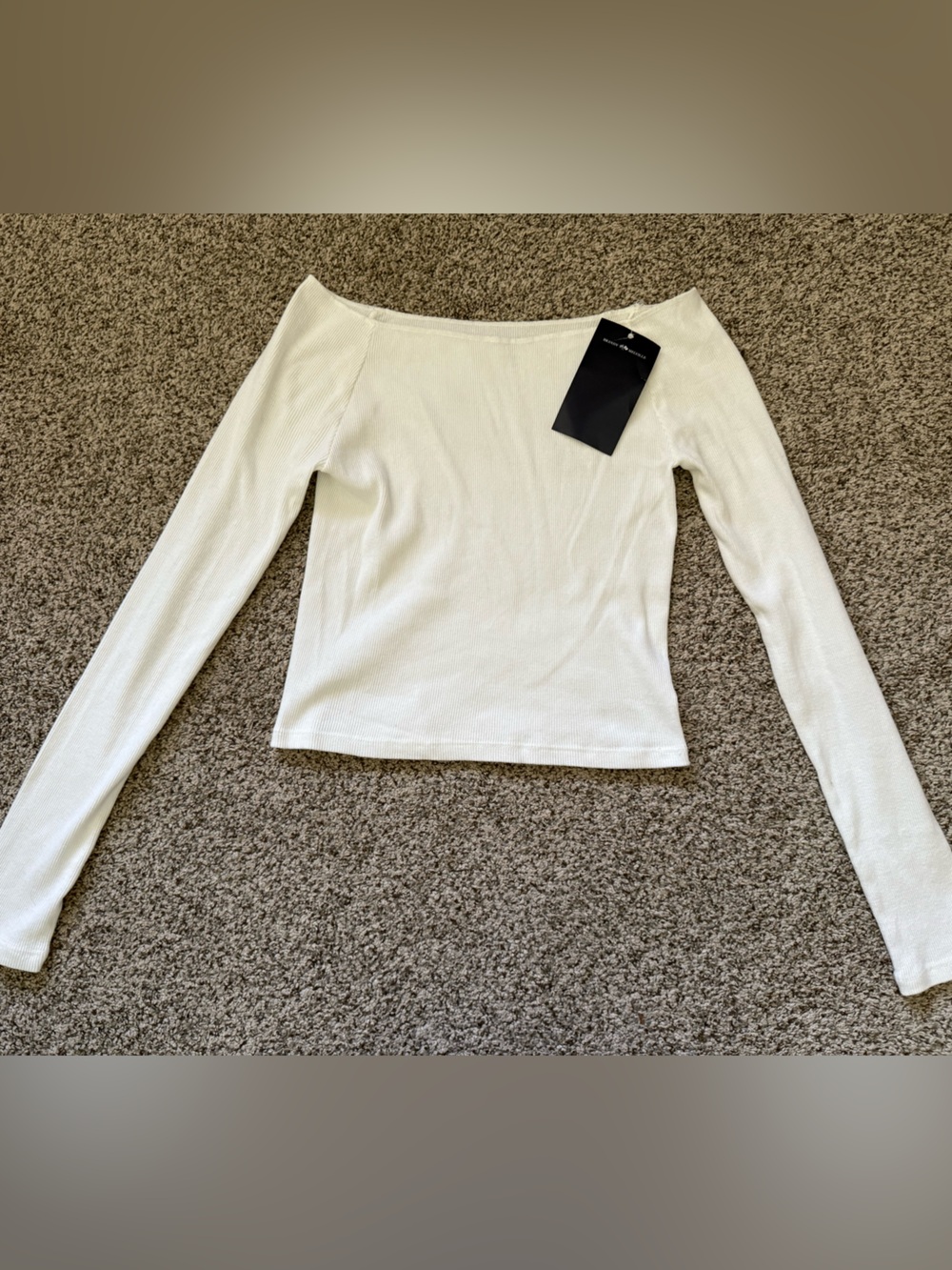 Brandy Melville White Lightweight Long Sleeve Top